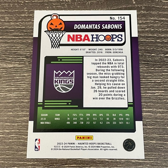 2023-24 HAUNTED NBA HOOPS Domantas Sabonis Halloween Kings Basketball Card #154 - Picture 2 of 2
